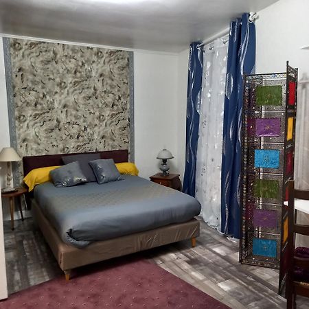 Une Chouette Maison Arcay  Экстерьер фото